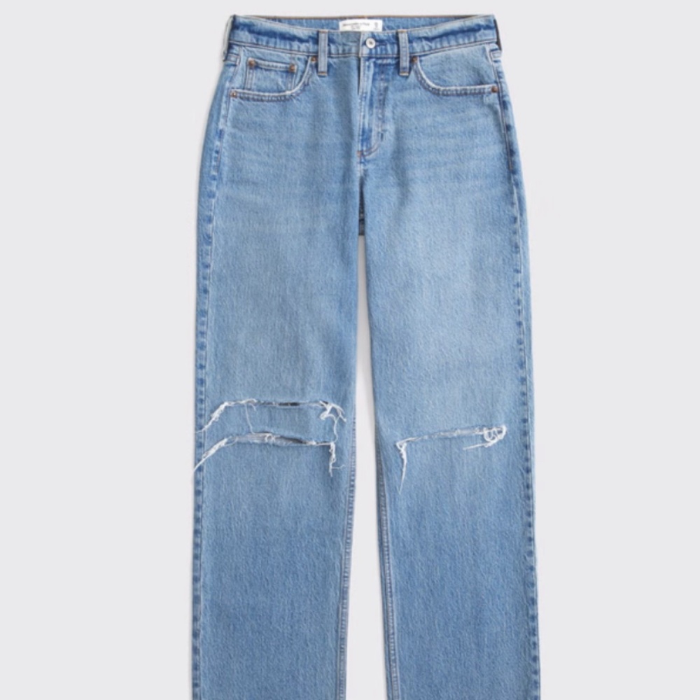 Abercrombie The 90s Baggy Low Rise Jean Size 27
